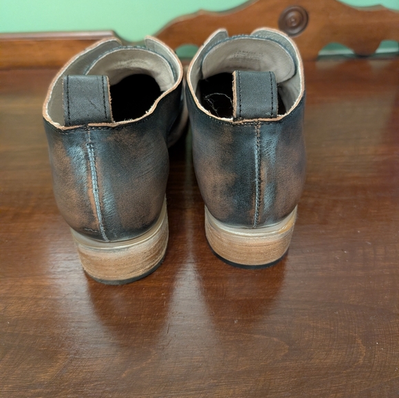 Freebird By Steven Mabel Snake Print Slip On Shoe Size 11, NWOT - Picture 5 of 8